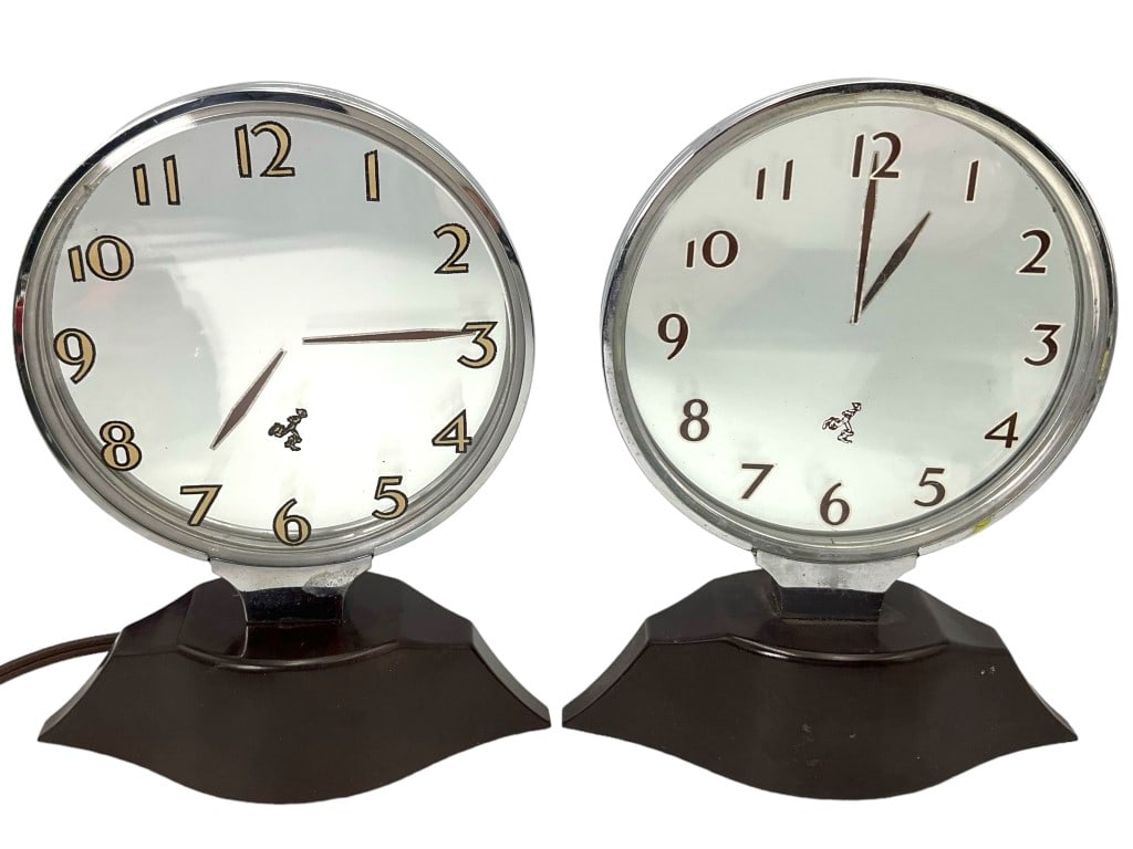 Two Rex Cole Boots Boy Mystery Clocks (1 of 9)