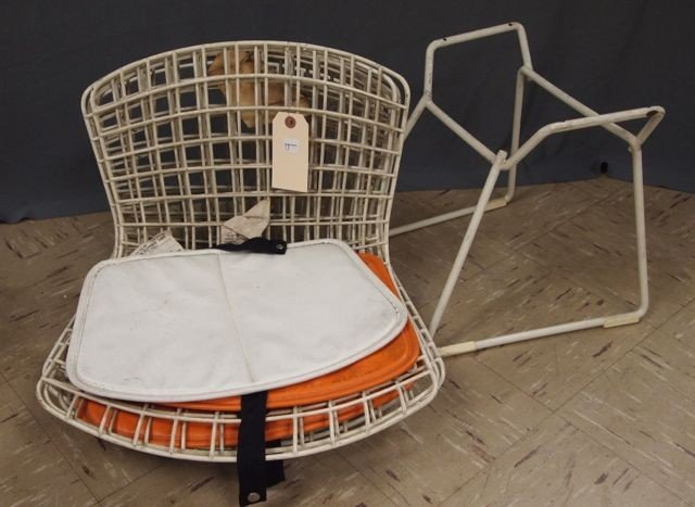 Knoll 8 Child chair seats: Knoll Harry Bertoia Child Chair seat and one base