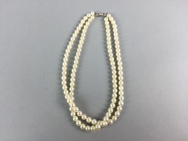 Double Strand Cultured Pearl Choker (1 of 3)