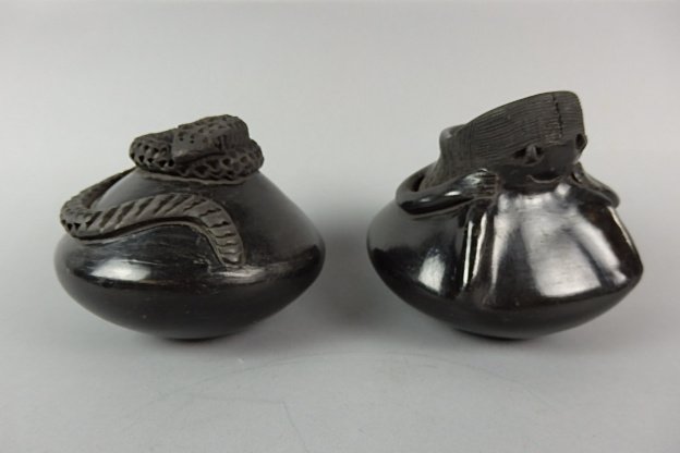 Lot of Two American Indian Pots (1 of 4)