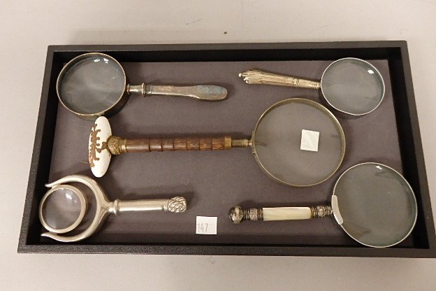 Lot of 5 Magnifying Glasses: Lot of 5 Magnifying Glasses Includes sterling handle, mother of pearl handle, wood and handpainted porcelain handles.