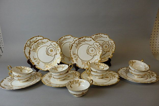 Limoges Cup and Saucer Lunch Set (1 of 8)