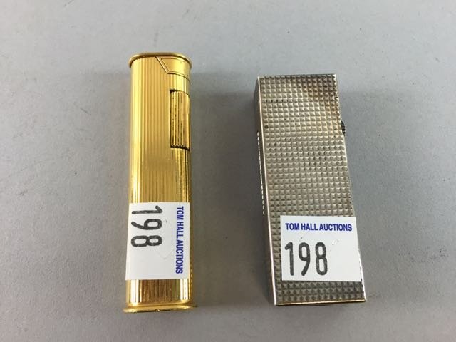 2 Dunhill Lighter (1 of 3)