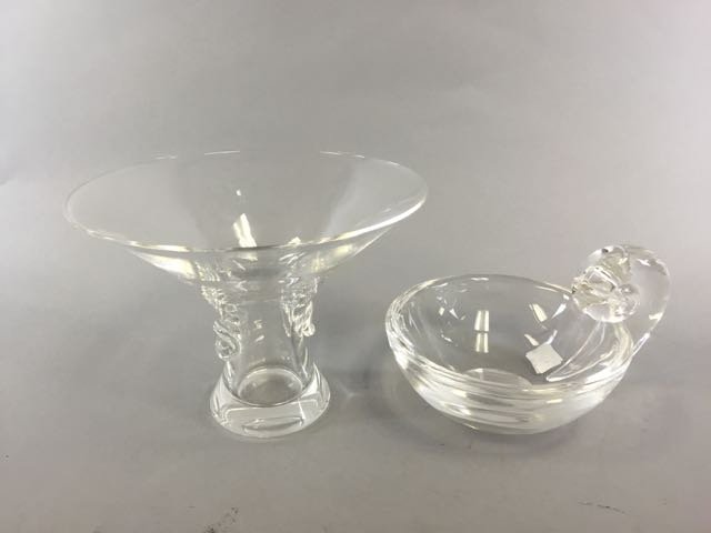 Lot of 2 Steuben Crystal items (1 of 3)