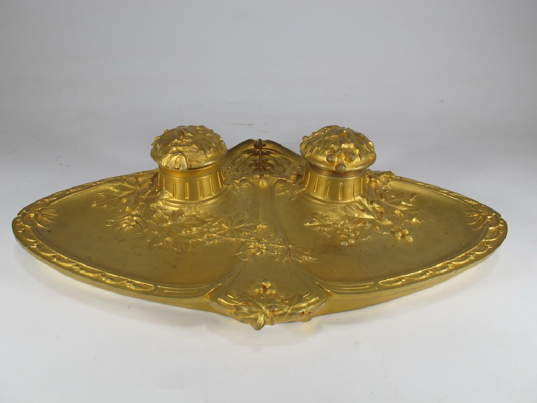 Signed S. GUENARDEAU, Susse Freres Ed Paris inkwell: Signed S. GUENARDEAU, Susse Freres Ed Paris gilt bronze inkwell. 2 5/8â€ H x 13 5/8â€ W x 7 1/2â€ D. Shipping in USA or International please contact : James Lawrence from the local UPS Store,