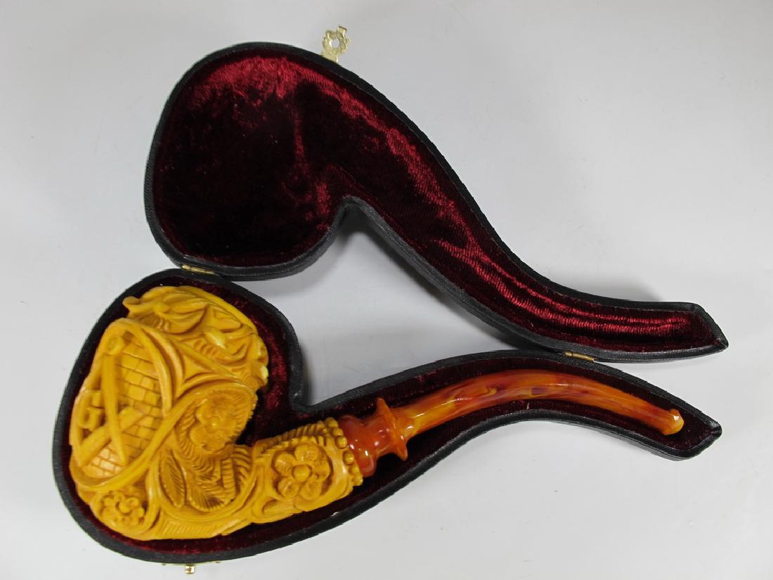 Never used Masonic Meerschaum pipe (1 of 6)