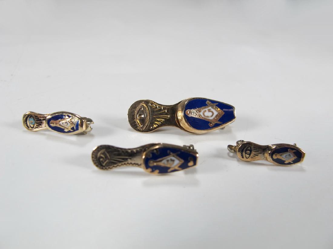 Lot of four 9K gold Freemasonry small pins (1 of 4)