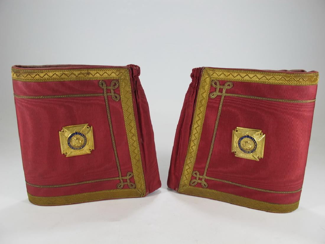 Pair of Masonic red cuff gauntlets: Pair of red cuff gauntlets with gilt and blue metal badge of Masonic Order of Buffaloes. 7" H x 7" W. Shipping in USA or International please contact : James Lawrence from the local UPS Store, 954-463