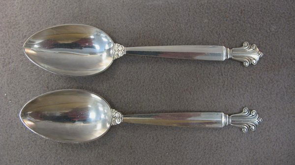2 Georg Jensen Acanthus sterling spoons: 2 Georg Jensen Acanthus pattern sterling spoons, design by Johan Rohde, 1945. Weight: 86 grams or 2.76 oz Troy. 6 7/8" long. Shipping in USA is $ 20.00. International bidders ask before bid.