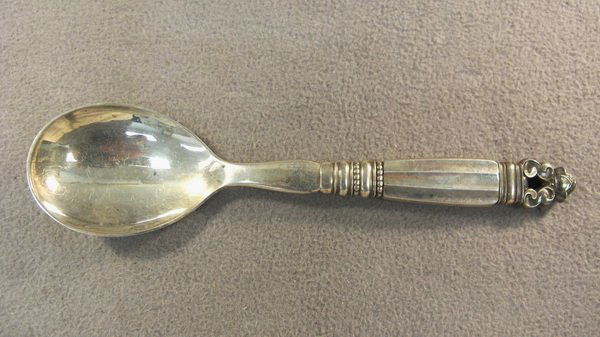 Georg Jensen Acorn pattern server spoon: Georg Jensen Acorn pattern sterling server spoon, 1945, design by Johan Rohde. 8 1/2" long. Shipping in USA is $ 20.00. International bidders ask before bid.