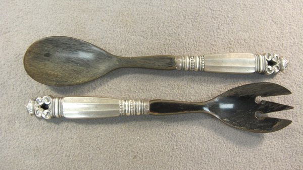 2 Georg Jensen Acorn pattern salad spoon/fork: 2 Georg Jensen Acorn pattern sterling salad spoon/fork, 1915, design by Johan Rohde. 9" long. Shipping in USA is $ 25.00. International bidders ask before bid.