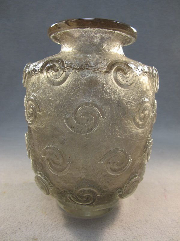 Daum Nancy Art Deco glass vase: Daum Nancy Art Deco glass vase, signed. 8 1/4" H x 5 1/2" W. Shipping in USA is $ 35.00. International bidders ask before bid.