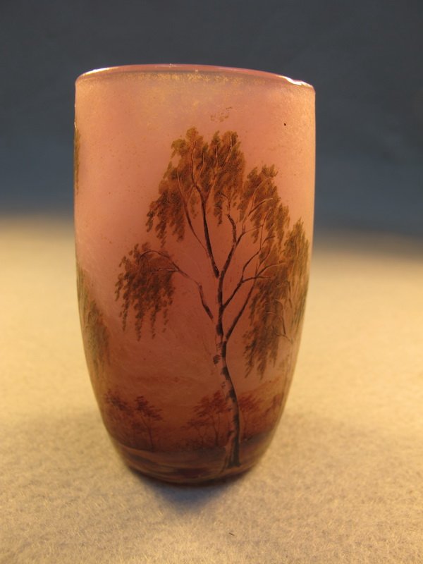 Daum Nancy painted glass vase: Daum Nancy painted glass vase, signed. 3 1/2" H. Shipping in USA is $ 30.00. International bidders ask for shipping before bid.