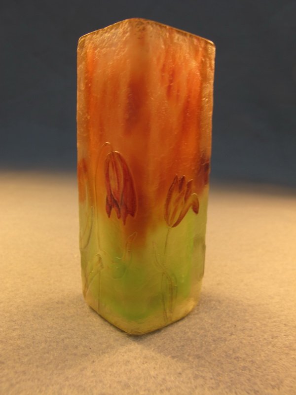 Daum Nancy cameo glass vase: Daum Nancy cameo glass vase, signed. 3 3/4" H. Shipping in USA is $ 30.00. International bidders ask for shipping before bid.