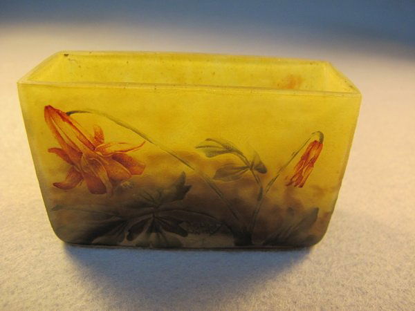 Daum Nancy cameo glass vase: Daum Nancy cameo glass vase, signed. 2 1/4" H x 3 1/2" W. Shipping in USA is $ 30.00. International bidders ask for shipping before bid.