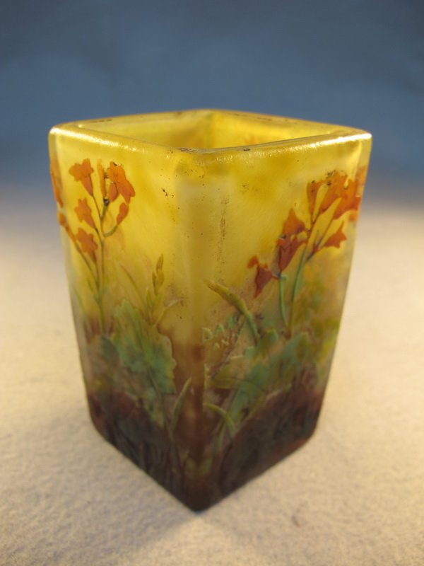 Daum Nancy cameo glass vase: Daum Nancy cameo glass vase, signed. 4 1/4" H. Shipping in USA is $ 30.00. International bidders ask for shipping before bid.