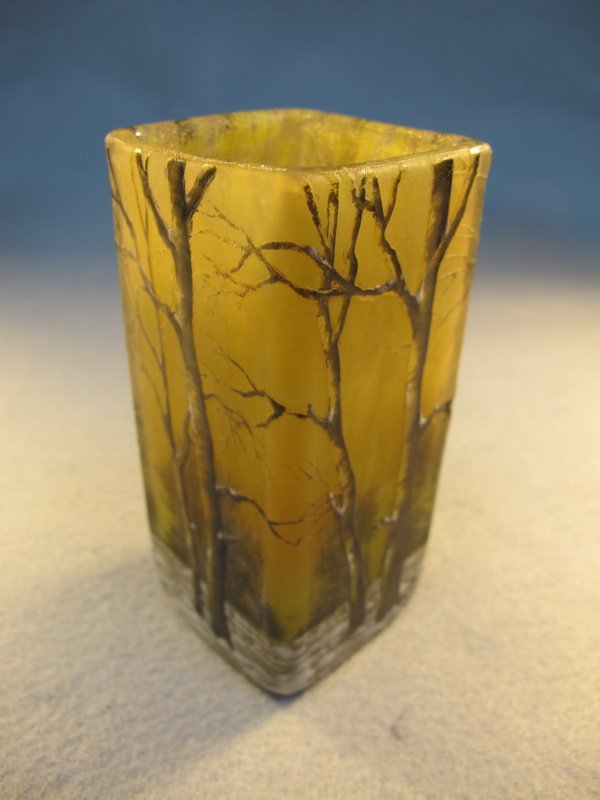 Daum Nancy cameo glass vase: Daum Nancy cameo glass vase, signed. 4 5/8" H. Shipping in USA is $ 30.00. International bidders ask for shipping before bid.