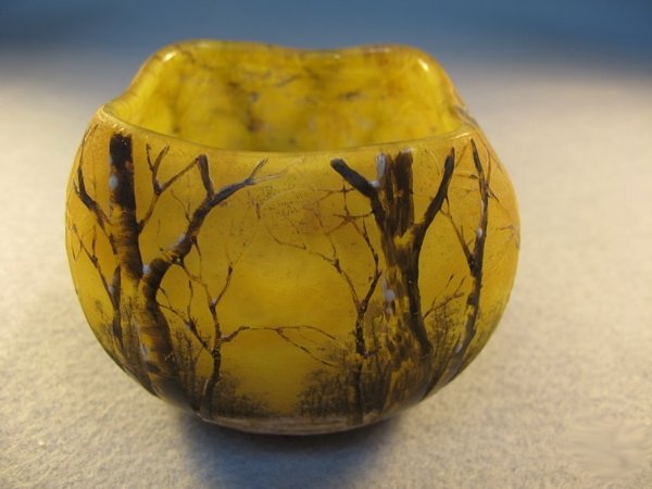 Daum Nancy cameo glass vase: Daum Nancy cameo glass vase, signed. 2 1/2" H x 3 1/4" W. Shipping in USA is $ 30.00. International bidders ask for shipping before bid.