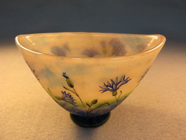 Daum Nancy cameo glass vase: Daum Nancy cameo glass vase, signed. 3 3/8" H x 5 1/8" W. Shipping in USA is $ 30.00. International bidders ask for shipping before bid.