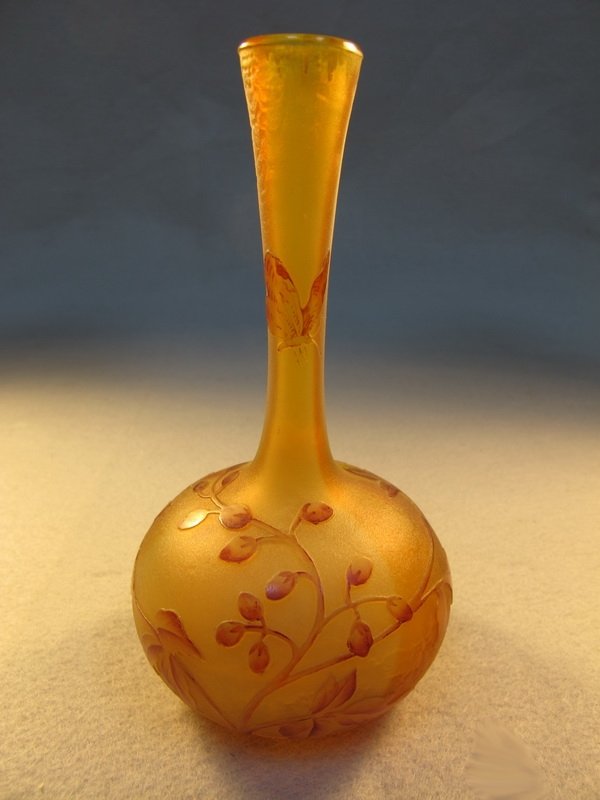 Daum Nancy cameo glass vase: Daum Nancy cameo glass vase, signed. 6 1/4" H. Shipping in USA is $ 30.00. International bidders ask for shipping before bid.