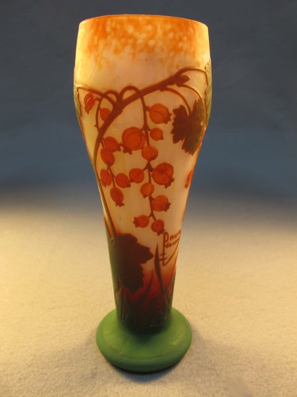 Daum Nancy cameo glass vase: Daum Nancy cameo glass vase, signed. 7 1/4" H. Shipping in USA is $ 30.00. International bidders ask for shipping before bid.