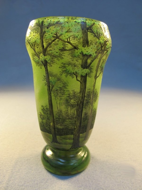 Daum Nancy cameo glass vase: Daum Nancy cameo glass vase, signed. 6 1/4" H. Shipping in USA is $ 30.00. International bidders ask for shipping before bid.