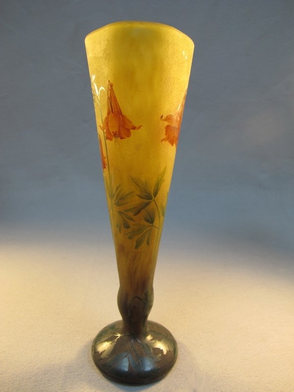 Daum Nancy cameo glass vase: Daum Nancy cameo glass vase, signed. 13 1/8" H. Shipping in USA is $ 55.00. International bidders ask for shipping before bid.