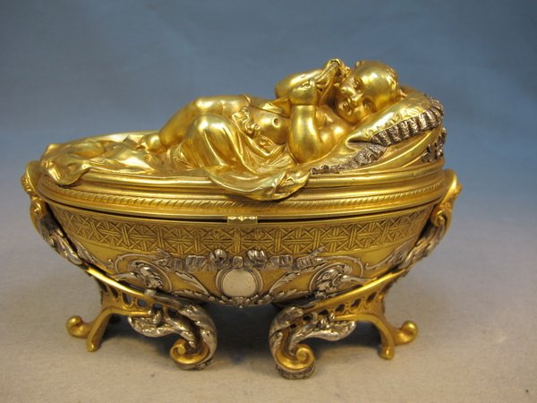 Louis Theophile HINGRE (1832-1911) box: Louis Theophile HINGRE (1832-1911) gilt and silvered bronze box, signed. 6" H x 7 1/2" W. Shipping in USA is $ 35.00. International bidders ask before bid.