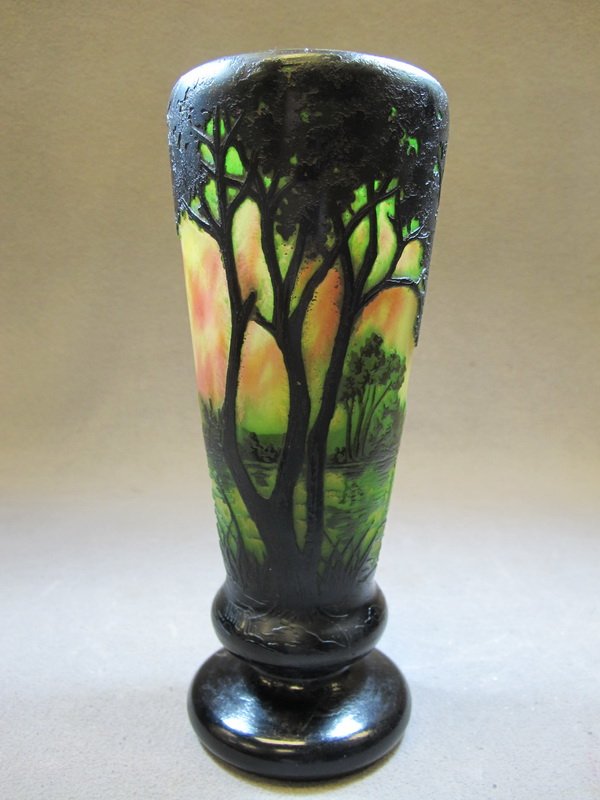 Daum Nancy cameo glass vase: Daum Nancy cameo glass vase, signed. 9 3/8" H. Shipping in USA is $ 40.00. International bidders ask before bid.
