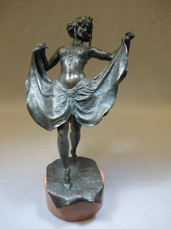 Franz Bergman Orientalist Vienna Bronze: Franz Bergman Orientalist Vienna Bronze, signed and titled: “ Big windy day “. 13 1/2" H. Shipping in USA is $ 45.00 plus insurance. International bidders ask for shipping before bid.