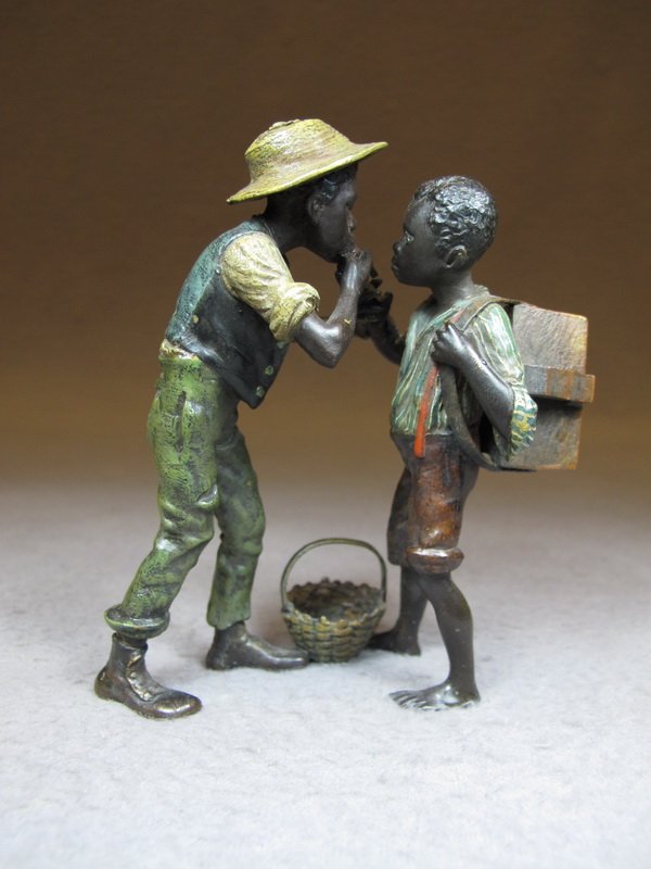 Franz BERGMAN (1898-1963) Vienna bronze black boys smok: Franz BERGMAN (1898-1963) Vienna bronze black boys smoking sculpture, marked, original painting. 4 1/4” H. Shipping in USA is $ 10.00 plus insurance. International bidders ask for shipping before bi
