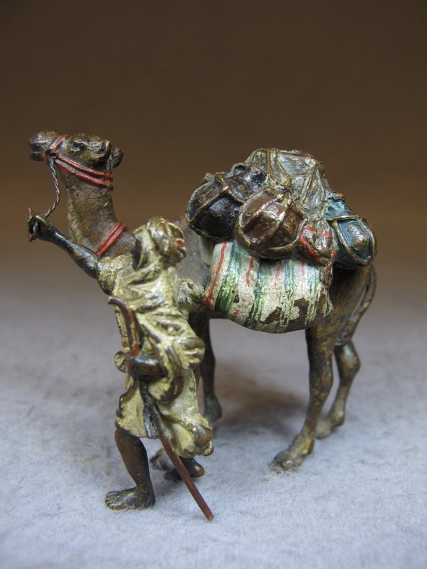 Franz BERGMAN (1898-1963) Vienna bronze Orientalist scu: Franz BERGMAN (1898-1963) Vienna bronze Orientalist boy sculpture, marked, original painting. 2 1/4” H x 2 1/4” W. Shipping in USA is $ 10.00 plus insurance. International bidders ask for shipping