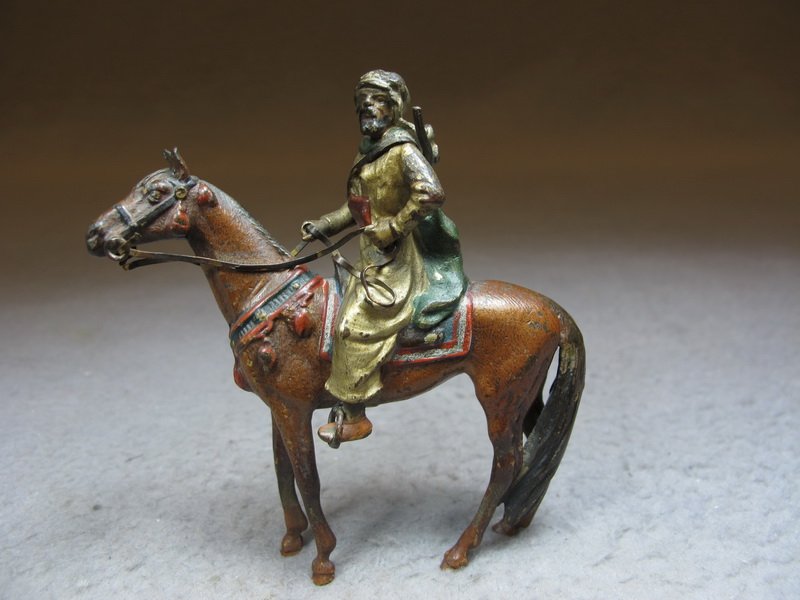 Franz BERGMAN (1898-1963) Vienna bronze Orientalist scu: Franz BERGMAN (1898-1963) Vienna bronze Orientalist boy sculpture, marked, original painting. 3” H x 3” W. Shipping in USA is $ 10.00 plus insurance. International bidders ask for shipping before 