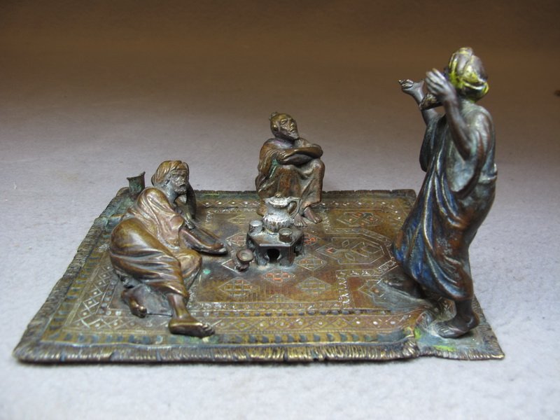 Franz BERGMAN (1898-1963) Vienna bronze men sculpture: Franz BERGMAN (1898-1963) Vienna bronze men sculpture, signed, original painting. 3 3/4” H x 6 1/2” W x 5” D. Shipping in USA is $ 12.00 plus insurance. International bidders ask for shipping be