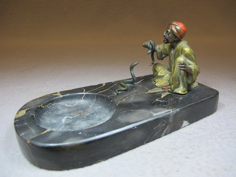 Franz BERGMAN (1898-1963) Vienna bronze man & snake ash: Franz BERGMAN (1898-1963) Vienna bronze man & snake ashtray on a marble base, signed, original painting. 3 5/8” H x 7 1/4” W x 3 3/4” D, 2 3/4” H just the bronze. Shipping in USA is $ 15.00 pl