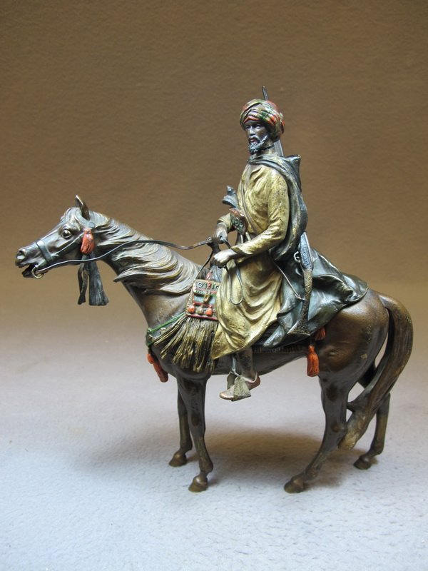 Franz BERGMAN (1898-1963) Vienna bronze man & horse scu: Franz BERGMAN (1898-1963) Vienna bronze man & horse sculpture, signed, original painting. 9 1/2” H x 9” W. Shipping in USA is $ 25.00 plus insurance. International bidders ask for shipping before 