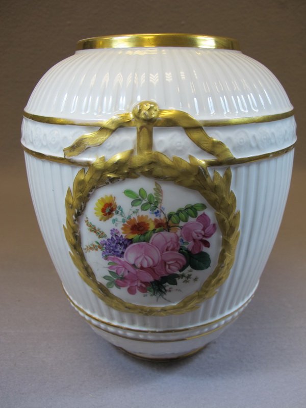 Antique German KPM porcelain vase: Antique German KPM porcelain vase, marked. 10 1/8” H x 7 5/8” W. Shipping in USA is $ 50.00. International bidders ask for shipping before bid.