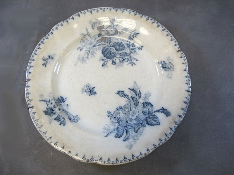 Antique French Sarreguemines large plate: Antique French Sarreguemines large plate, signed FLORE U e C. 12 5/8” diameter. Shipping in USA is $ 40.00. International bidders ask for shipping before bid.