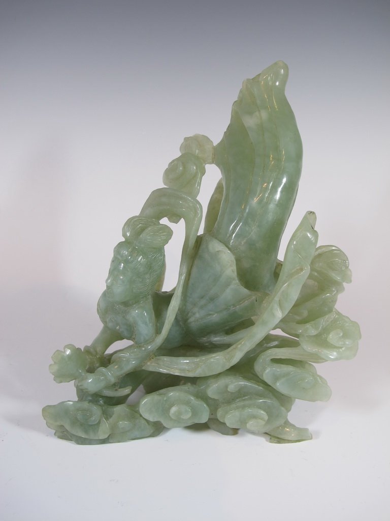 Antique Chinese carved jade sculpture