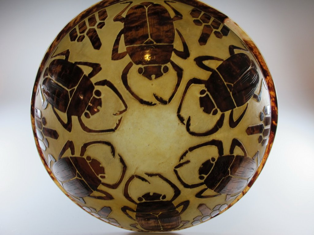 Probably Leverre Art Deco glass bowl: Probably Leverre Art Deco glass bowl. 3 1/8” H x 11 1/2” W. Shipping in USA is $ 40.00. International bidders ask for shipping before bid.