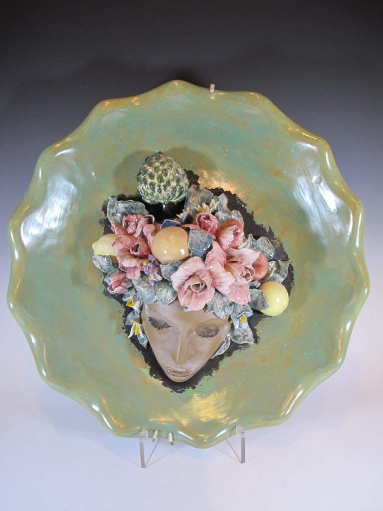 TRUJILLO, Cuban artist ceramic plate: TRUJILLO, Cuban artist ceramic plate, signed. 6” H x 18” W. Shipping in USA is $ 50.00. USA or International bidders ask for shipping before bid.