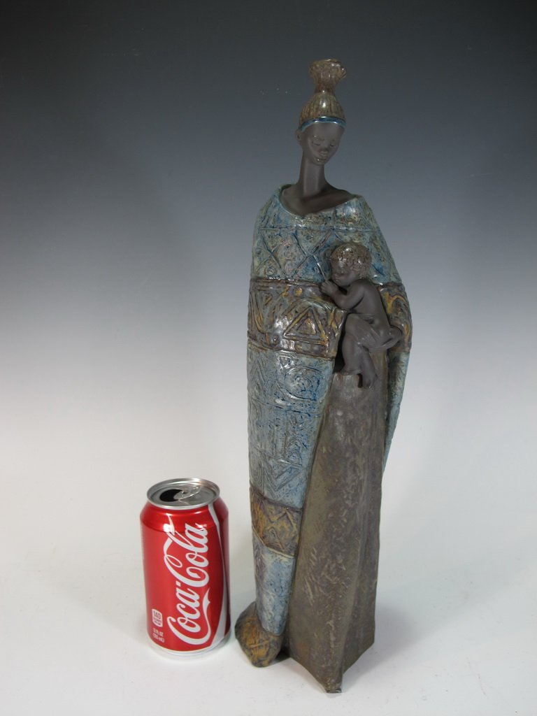 Lladro “Cradle of Life”, Antonio Ramos - 10HF0: Lladro “Cradle of Life” porcelain sculpture, Author: Antonio Ramos - 10HF0. 16 1/4” H. Shipping in USA is $ 40.00. International bidders ask before bid.