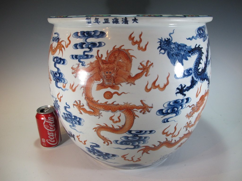 Huge Chinese porcelain bowl, signed (1 of 5)