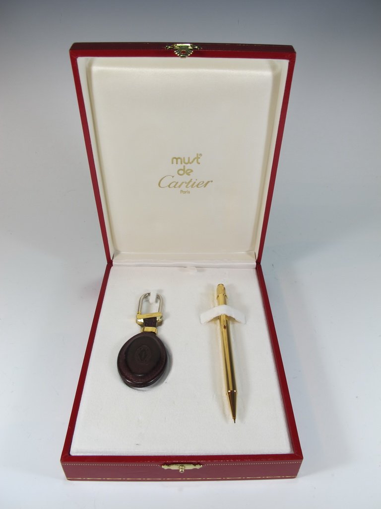 Cartier set of pen and key holder (1 of 4)