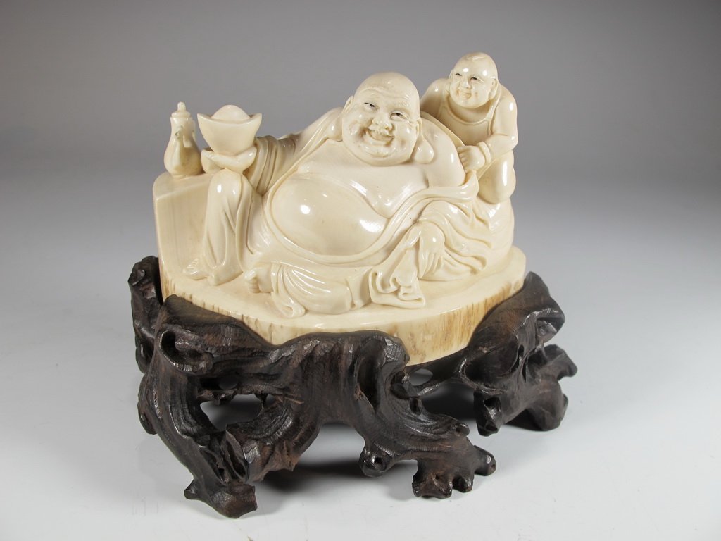 Antique Japanese hand carved Buddha statue (1 of 8)