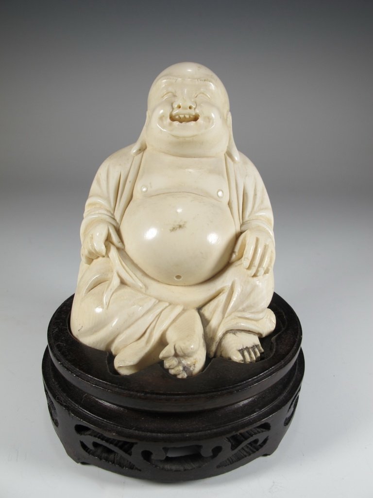 Antique Chinese hand carved Buddha statue (1 of 6)