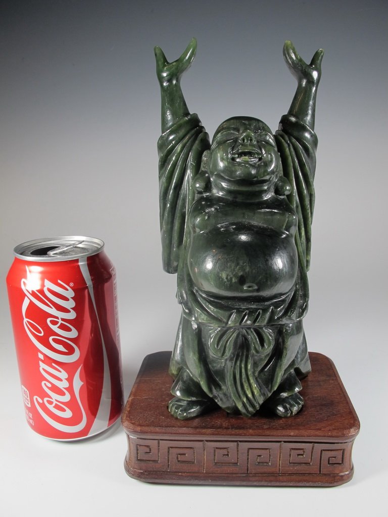 Antique Chinese jade or jadeite Buddha statue (1 of 6)