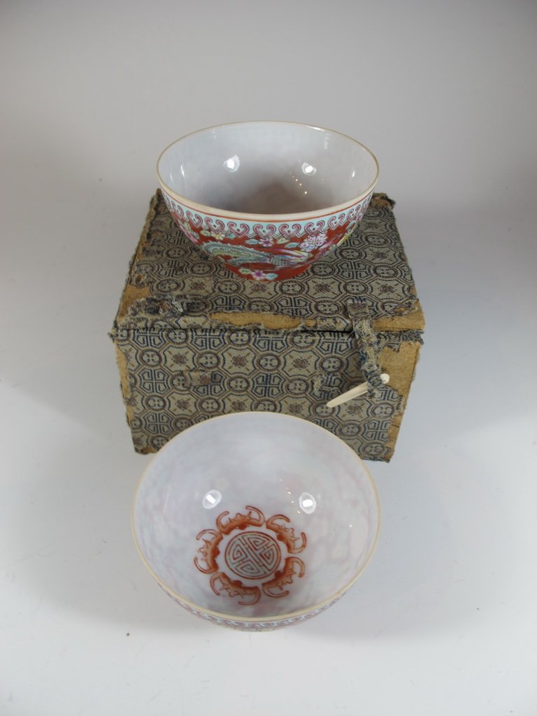 Vintage Chinese pair of very thin porcelain bowls (1 of 7)