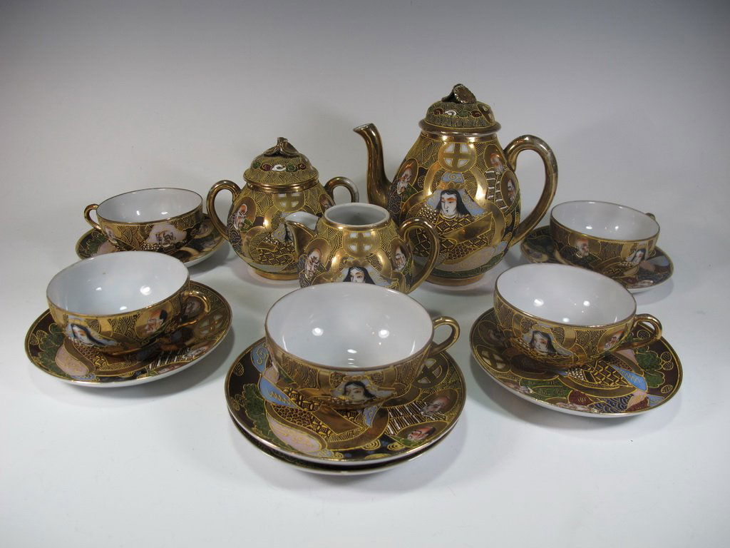 Japanese Satsuma porcelain teapot set (1 of 8)