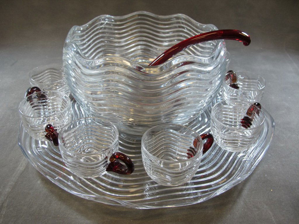 Old glass punch bowl set with 10 cups (1 of 6)